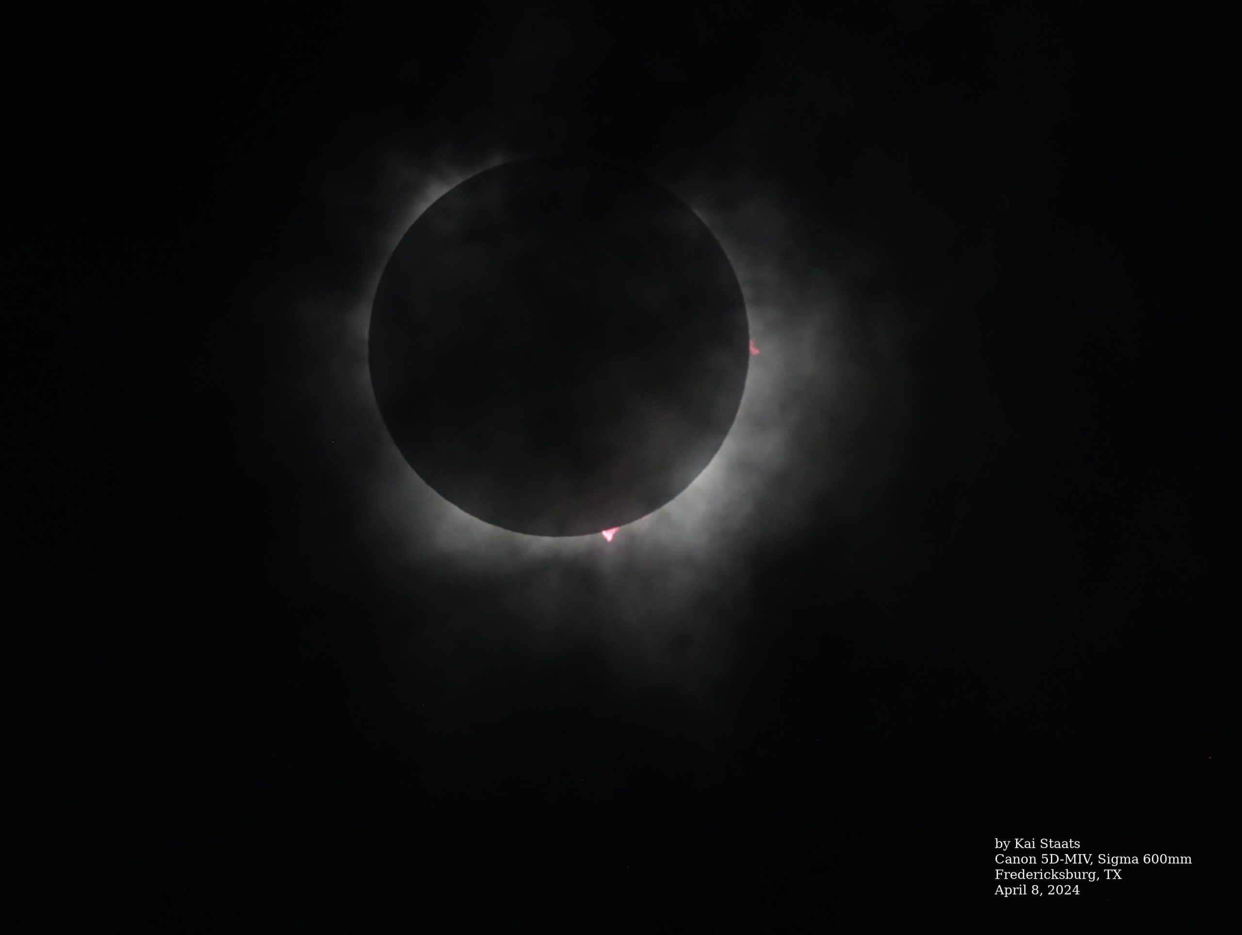 by Kai Staats
Total solar eclipse 2024
Fredericksburg, TX
April 8, 2024
Canon 5D-MIV with Sigma 600mm lens